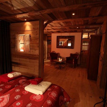 Chambres D'Hotes De Charme Douglas Самоен Экстерьер фото